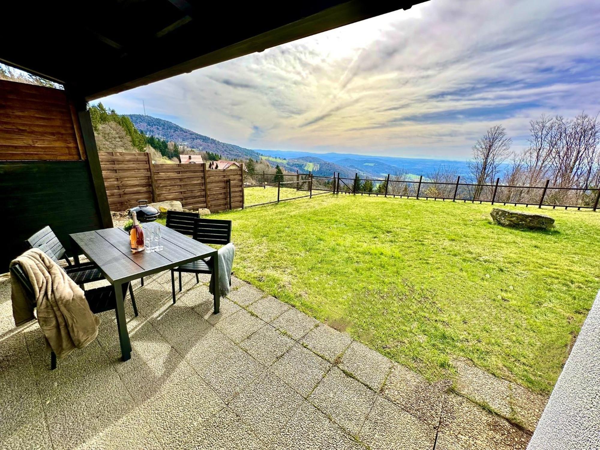 Gemuetliches Alpenblick Berg-Bungalow + Grosser Garten + Netflix! Schöfweg Dış mekan fotoğraf