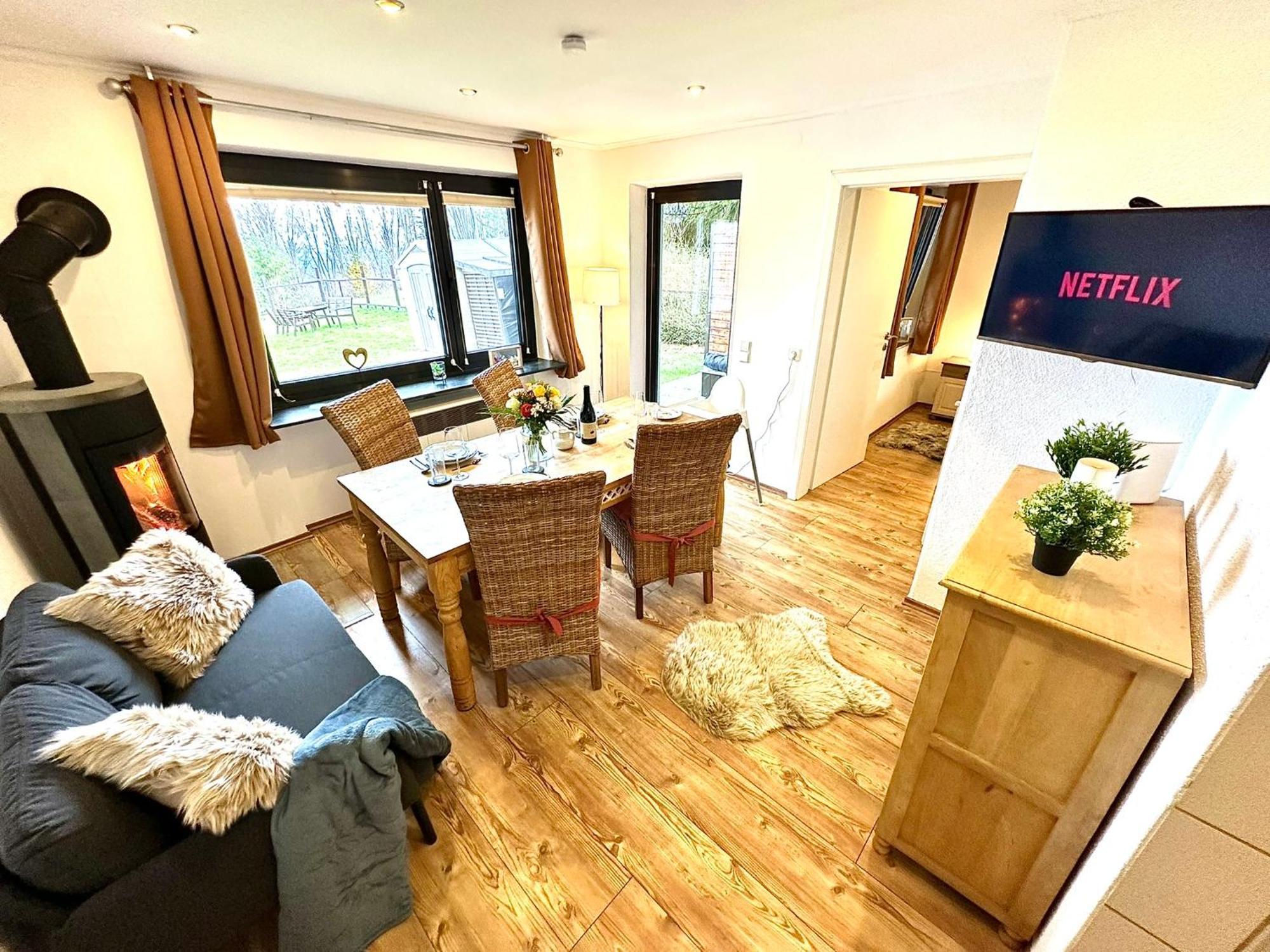 Gemuetliches Alpenblick Berg-Bungalow + Grosser Garten + Netflix! Schöfweg Dış mekan fotoğraf