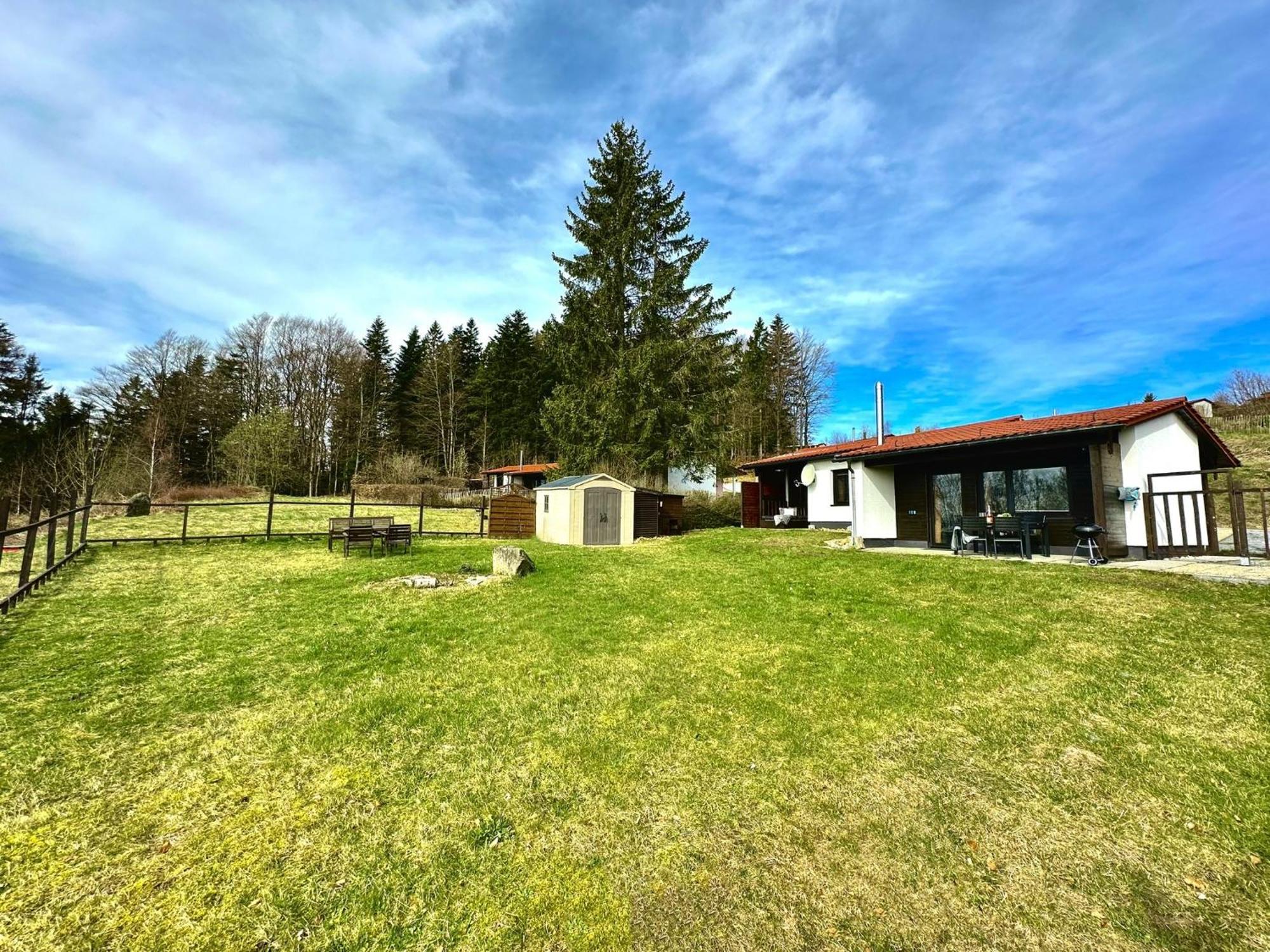 Gemuetliches Alpenblick Berg-Bungalow + Grosser Garten + Netflix! Schöfweg Dış mekan fotoğraf